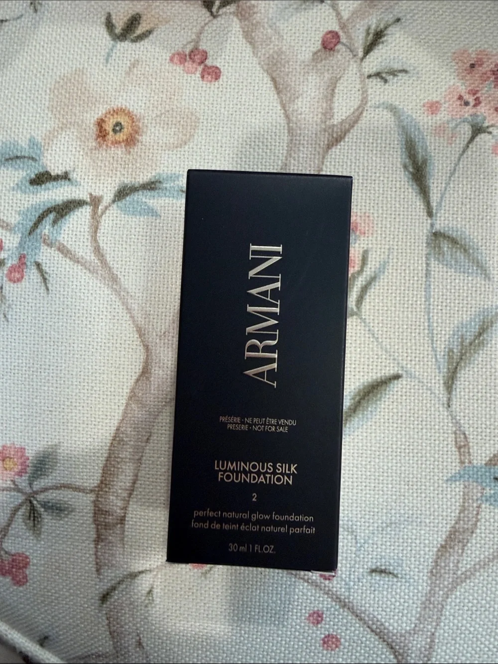 Giorgio Armani Luminous Silk Foundation - shade 2